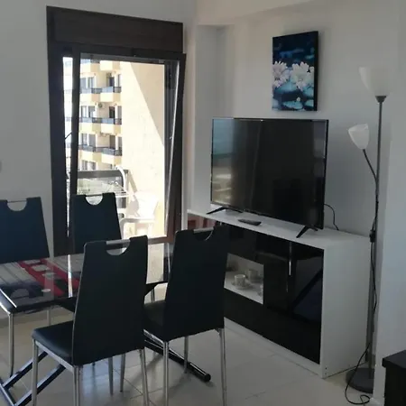 Apartamento-estudio First Line Of The Malaga -benalmadena * Benalmádena